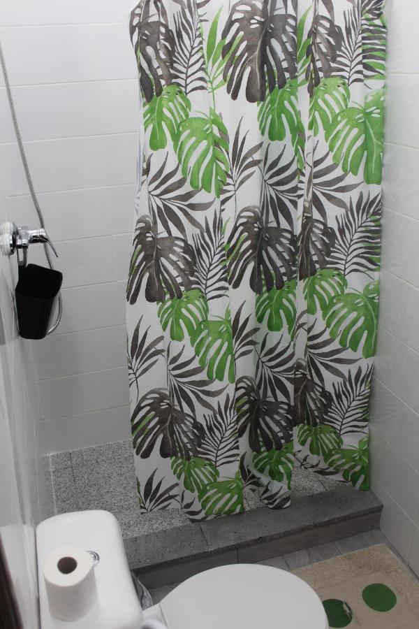 Ponta Delgada Vitorino De Nemesio Guesthouse מראה חיצוני תמונה