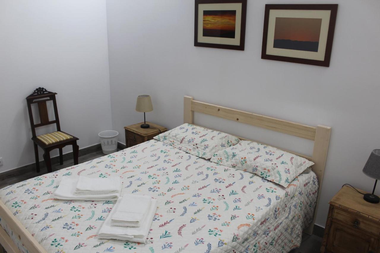 Ponta Delgada Vitorino De Nemesio Guesthouse מראה חיצוני תמונה