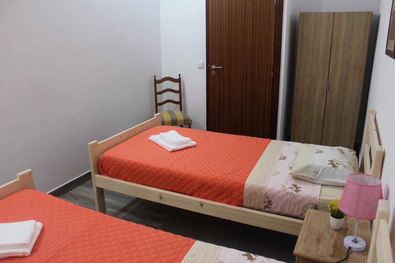 Ponta Delgada Vitorino De Nemesio Guesthouse מראה חיצוני תמונה