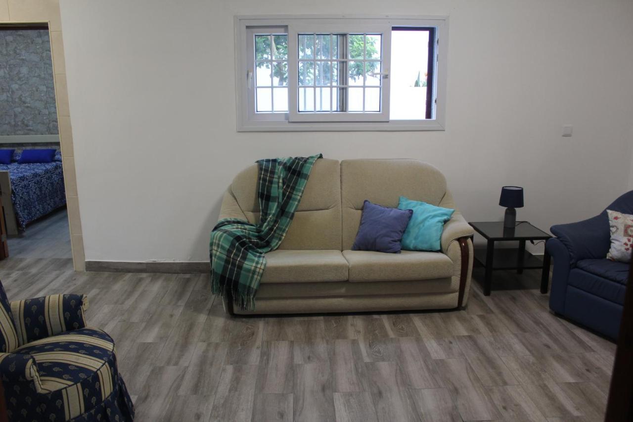 Ponta Delgada Vitorino De Nemesio Guesthouse מראה חיצוני תמונה