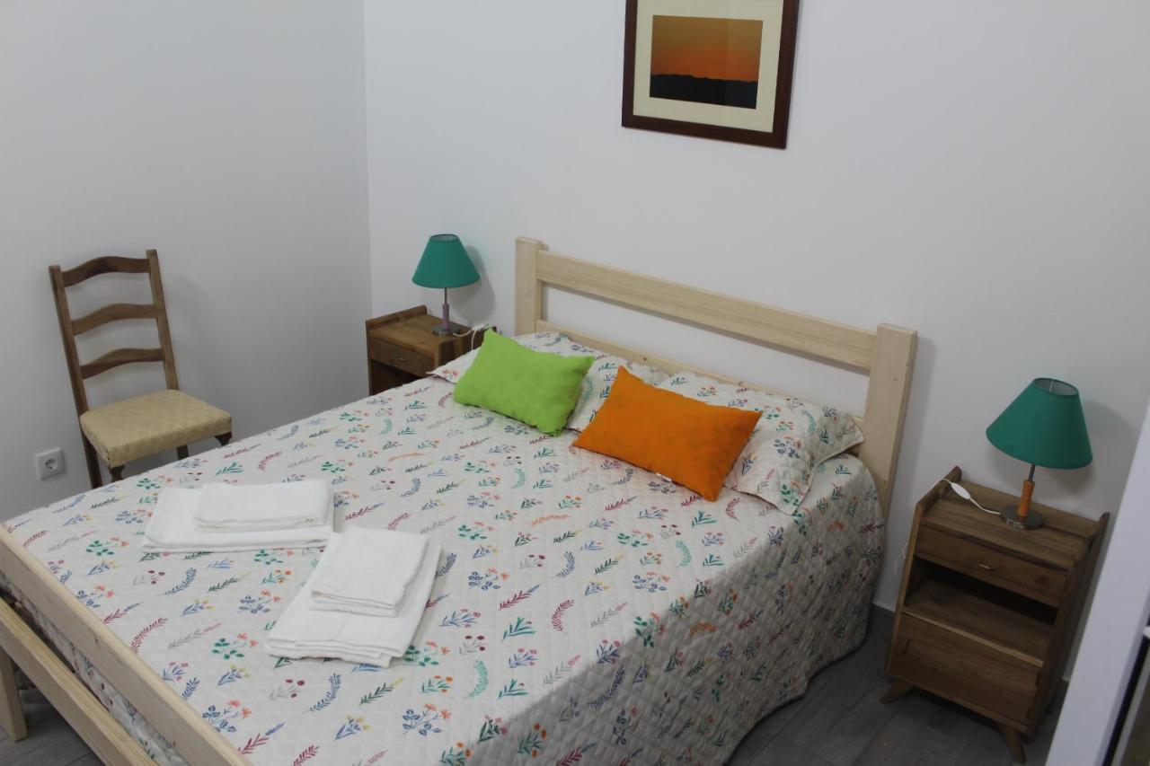 Ponta Delgada Vitorino De Nemesio Guesthouse מראה חיצוני תמונה