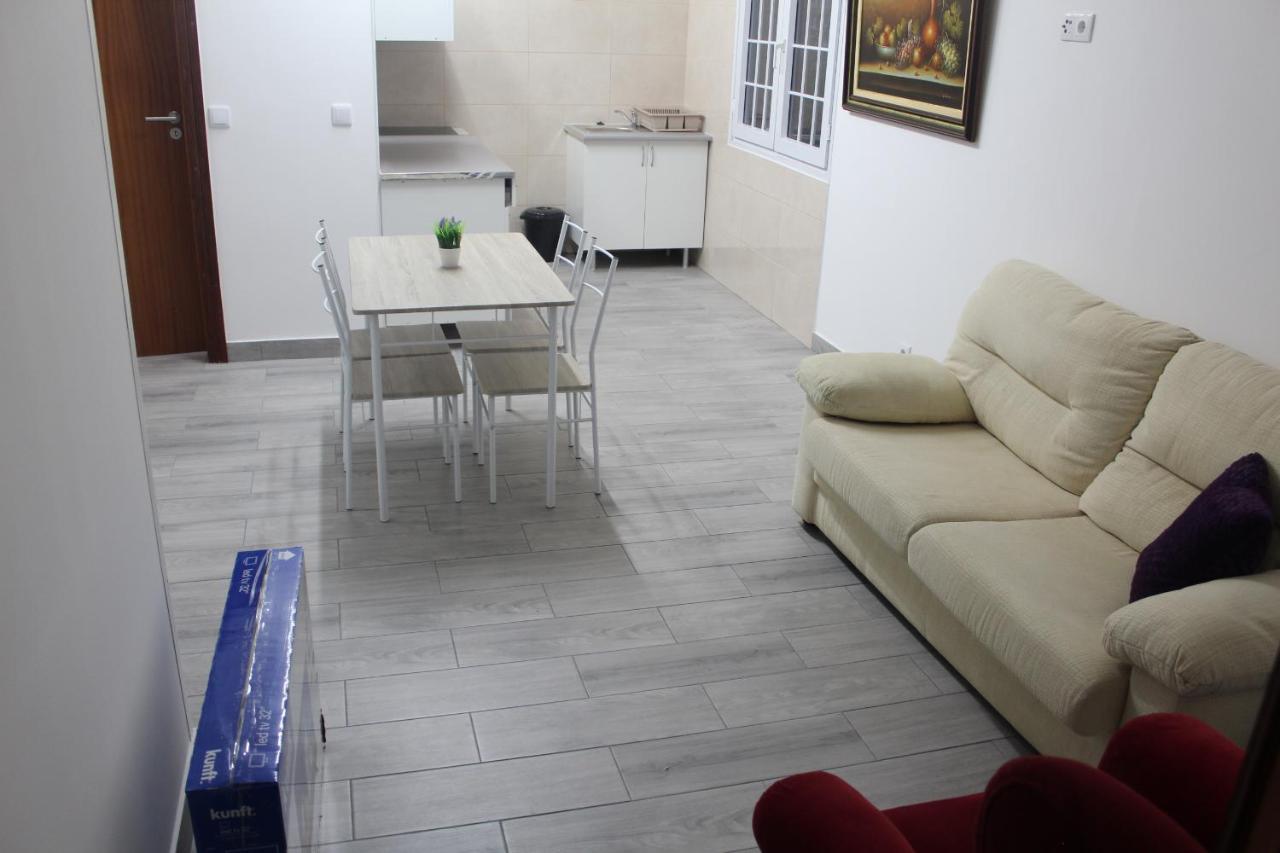 Ponta Delgada Vitorino De Nemesio Guesthouse מראה חיצוני תמונה