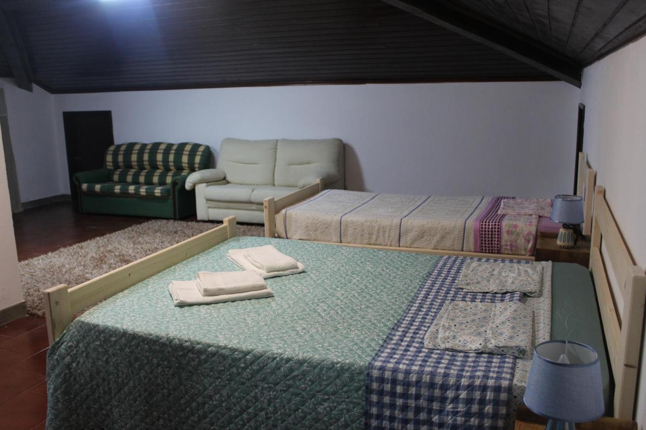 Ponta Delgada Vitorino De Nemesio Guesthouse מראה חיצוני תמונה
