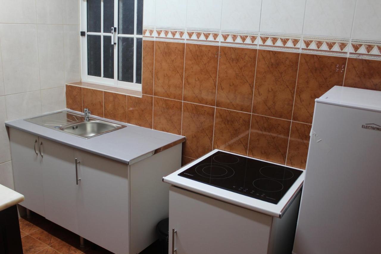 Ponta Delgada Vitorino De Nemesio Guesthouse מראה חיצוני תמונה