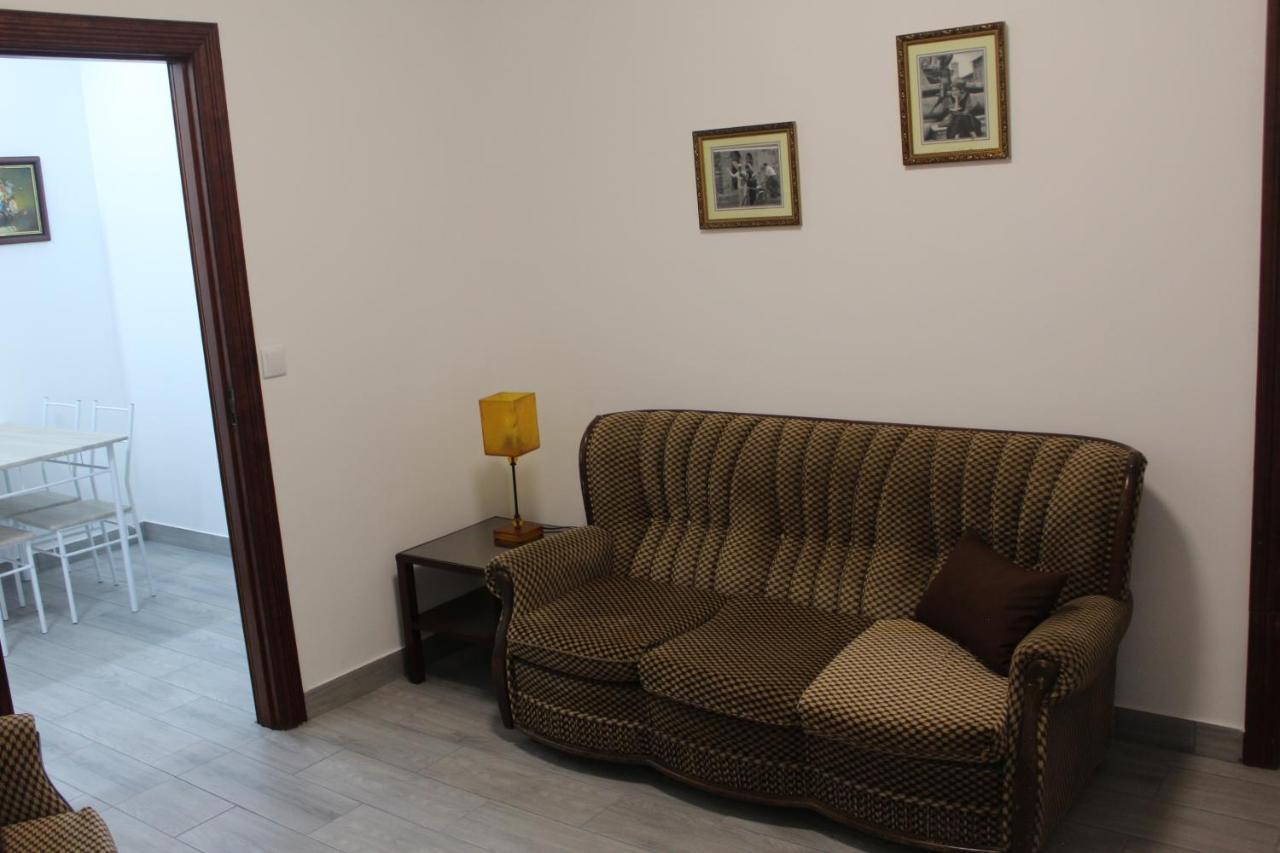 Ponta Delgada Vitorino De Nemesio Guesthouse מראה חיצוני תמונה